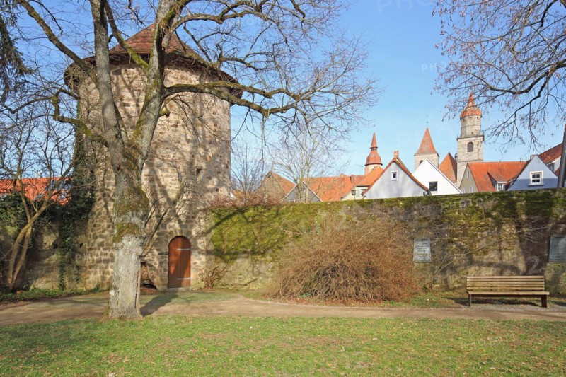 Historic defence defence tower with town wall and towers of collegiate church, St. Johannis Church, Feuchtwangen, Middle Franconia, Franconia, Bavaria, Germany, Europe