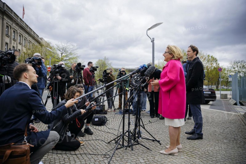 Svenja Schulze (SPD), Federal Minister for Economic Cooperation and Development, gives a statement after a meeting of the Federal Cabinet regarding a key issues paper of the Federal Government on mobilising the private sector for the reconstruction of Ukraine. Berlin, 10.04.2024. Photographed on behalf of the Federal Ministry for Economic Cooperation and Development
