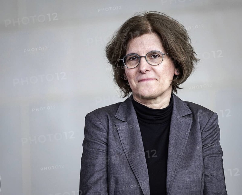 Irene Bertschek, Head of the Digital Economy Research Department at ZEW Mannheim and Professor at Justus Liebig University Giessen, in the presence of the Federal Minister of Education and Research, Bettina Stark-Watzinger, at the handover of the 2024 report by the Commission of Experts for Research and Innovation (EFI) to Federal Chancellor Olaf Scholz. Berlin, 28 February 2024