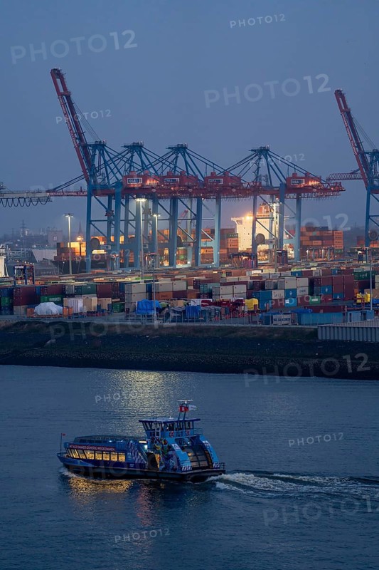 Container terminal Tollerort, container ships are loaded and unloaded, one of 4 container terminals in the Port of Hamburg, Hamburg, Germany, Europe
