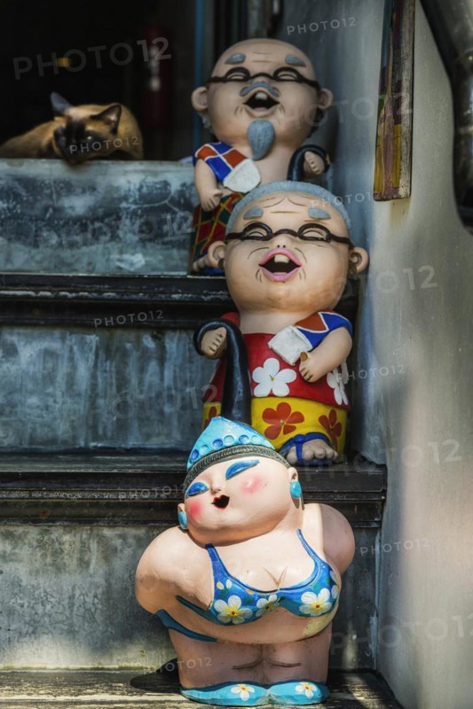 Clay Dolls as Asian garden decoration, woman, female, figure, fat, bikini, toys, doll, garden gnome, decoration, whimsical, funny, funny, kissing, joyful, fun, childhood, garden decoration, craft, individual, culture, Asian, sculpture, tradition, custom, customary, garden decoration, laughing, Thailand, Asia