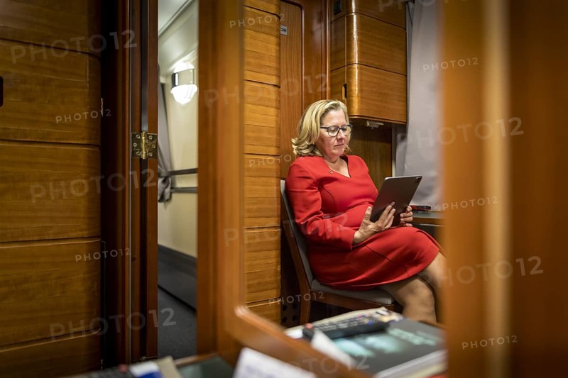 Svenja Schulze (SPD), Federal Minister for Economic Cooperation and Development, photographed during her trip to Ukraine. Here on the train travelling from the Polish border to Kiev. 'Photographed on behalf of the Federal Ministry for Economic Cooperation and Development'
