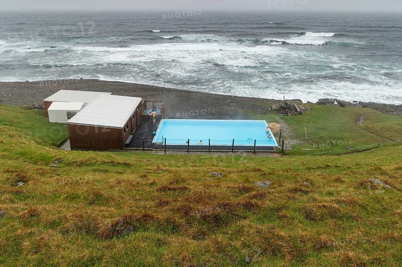 Krossneslaug, outdoor pool with hot spring by the sea, Krossnes, Norðurfjörður, Árnes, Strandir, Westfjords, Iceland, Europe