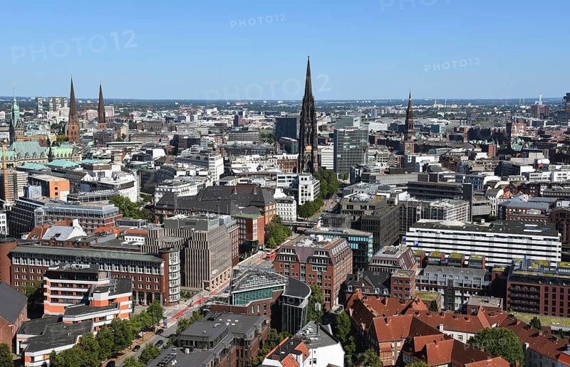 Europe, Germany, Hanseatic City of Hamburg, St. Pauli, View of City, View from Michel to City, Ludwig-Erhardt-Straße and tower ruins of St. Nikolai, Federal Republic of Germany, Europe