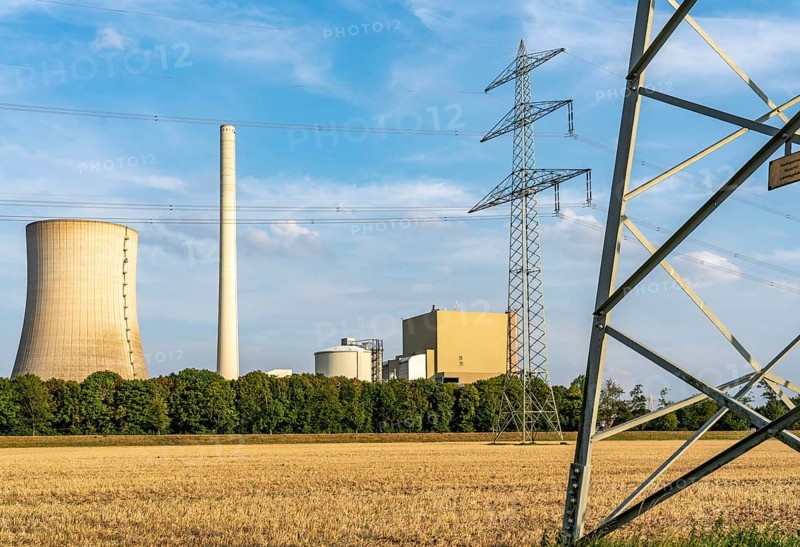 The Heyden power plant, coal-fired power plant, which was shut down in July 2021 and kept as a grid reserve and will be temporarily reconnected to the grid at the end of August 2022 as part of the energy crisis, Petershagen, North Rhine-Westphalia, Germany, Europe