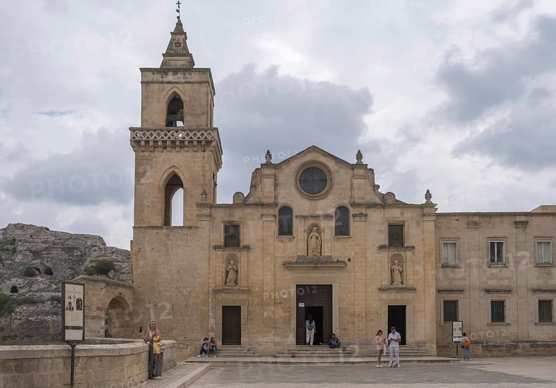 Chiesa di San Pietro Caveoso in the Sassi area, The Church of Saints Peter and Paul, popularly known as the Church of San Pietro Caveoso, cave dwellings, Matera, Basilicata, Italy, Europe
