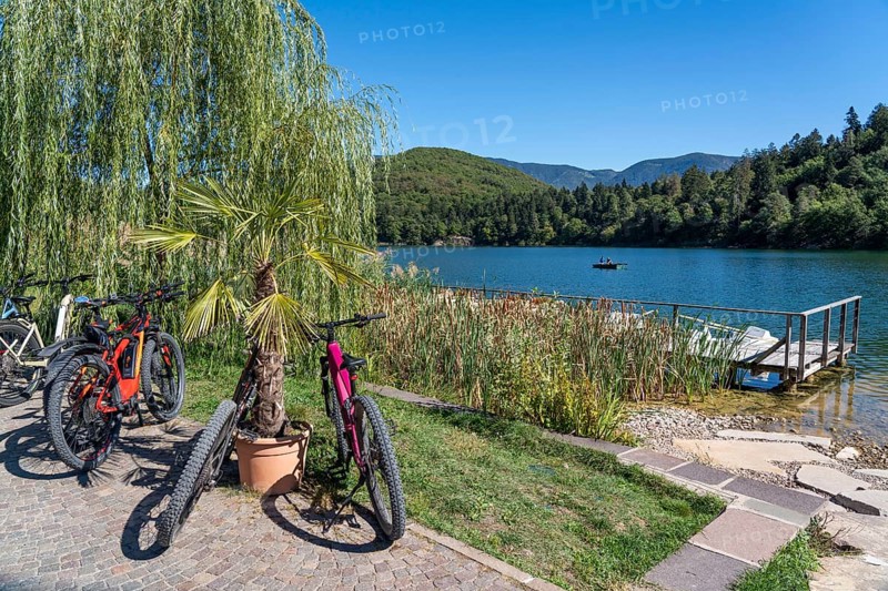 The Montiggler Lakes, on the South Tyrolean Wine Road, biotope and recreational area, the large Montiggler Lake, near the village of Kaltern, Italy, Europe