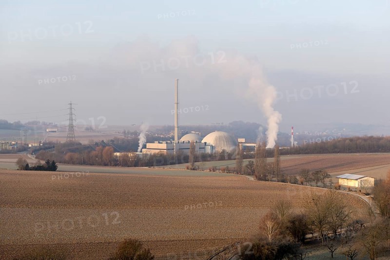Energy transition, shutdown Neckarwestheim nuclear power plant, field landscape, Neckarwestheim, Baden-Württemberg, Germany, Europe