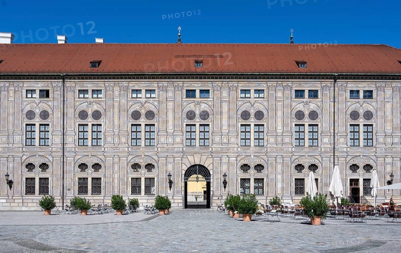 Facade and Tor tor in the Kaiserhof, inner courtyard of the Munich Residence, Munich, Upper Bavaria, Bavaria, Germany, Europe