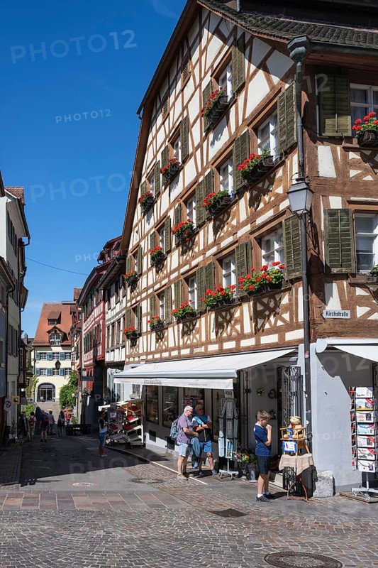 Half-timbered house and souvenir shop, gift shop in the old town centre of Meersburg on Lake Constance, Lake Constance district, Baden-Württemberg, Germany, Europe