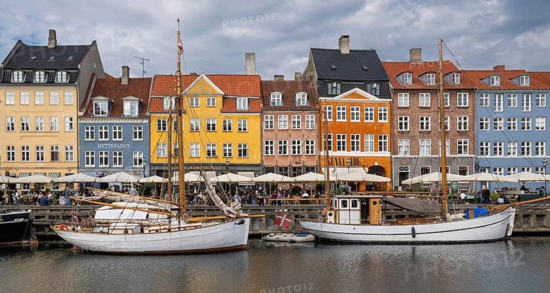 Nyhavn, in the Frederiksstaden district, harbour district with houses over 300 years old, moored sailing boats, promenade with many cafés, pubs, restaurants, canal, tourist attraction, Copenhagen, Denmark, Europe