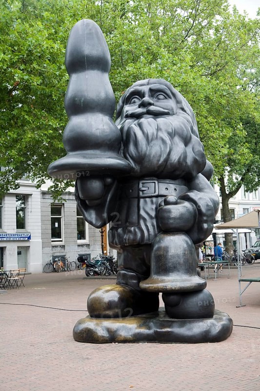 Controversial 'Santa Claus with Butt plug' sculpture, by Paul McCarthy created 2001 Rotterdam, Netherlands