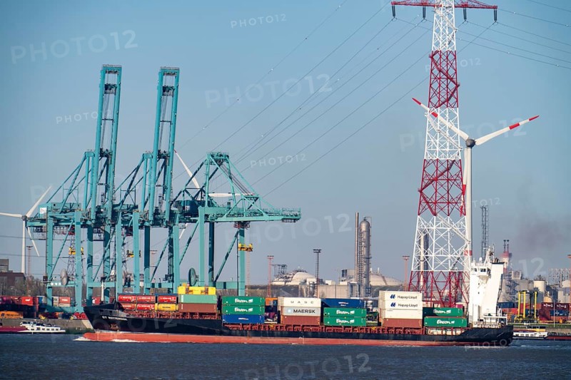 The port of Antwerp, on the Scheldt, is the second largest seaport in Europe, Container Terminal lPSA Europa Terminal, Flanders, Belgium, Europe