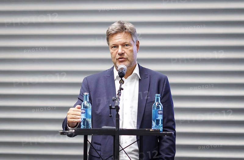 Robert Habeck, Federal Minister for Economic Affairs and Climate Protection and Vice Chancellor, visits the Coatinc Company, Germany's oldest family business, in Kreuztal, 22/08/2024