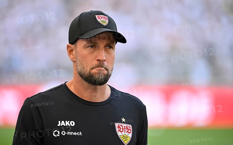 Coach Sebastian Hoeness VfB Stuttgart, portrait, thoughtful, MHPArena, MHP Arena Stuttgart, Baden-Württemberg, Germany, Europe