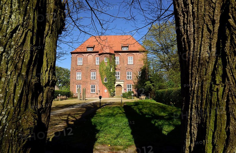 Europe, Germany, Stade district, Hamburg metropolitan region, Agathenburg, Agathenburg Castle, built in 1655, named after Hans Christoph von Königsmarck's wife Agathe, Hamburg, Hamburg, Federal Republic of Germany, Europe