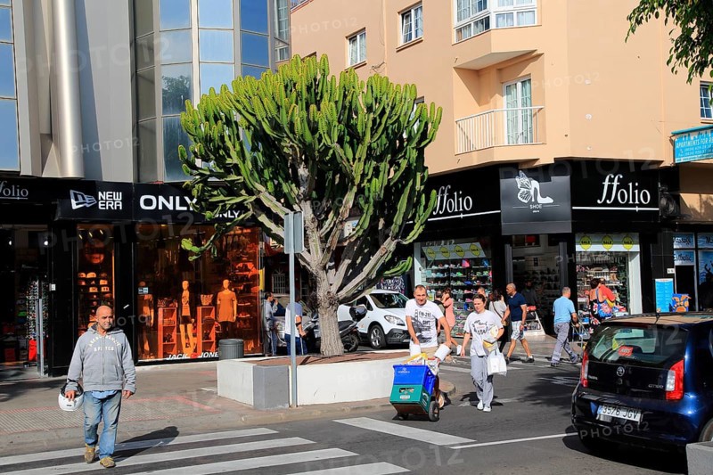 Busy town centre shopping street, Corralejo, Fuerteventura, Canary Islands, Spain, Europe