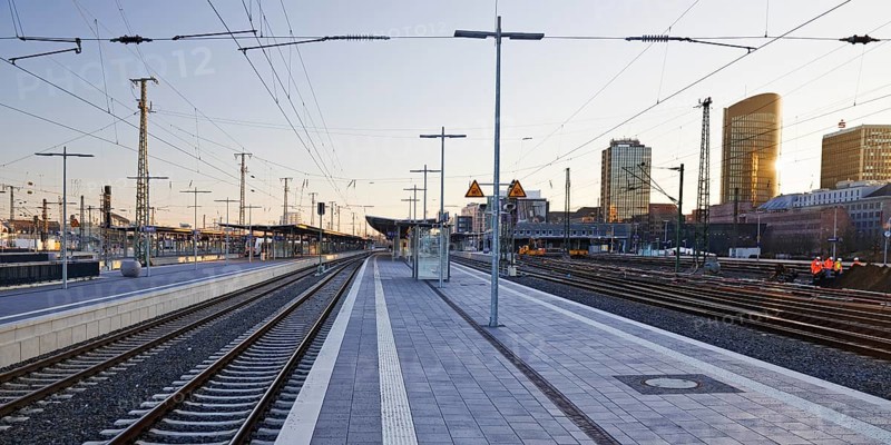 Empty platform on a strike day of the union of German locomotive drivers GDL, main station, Dortmund, Germany, Europe
