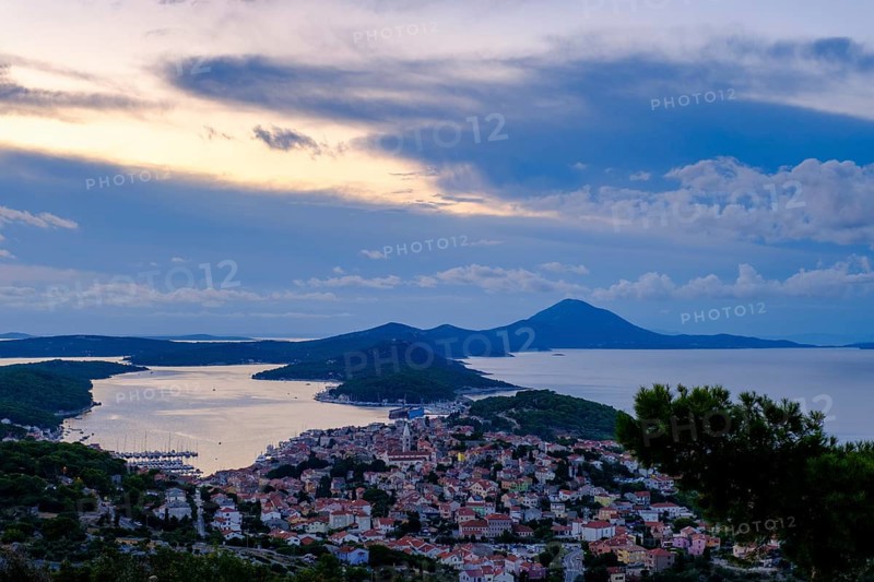 Sunset at the viewpoint, Providenca bar and restaurant, Mali Losinj, Losinj Island, Kvarner Gulf Bay, Croatia, Europe