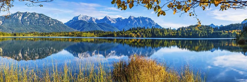 Barmsee, behind it the Karwendel mountains, Werdenfelser Land, Upper Bavaria, Bavaria, Germany, Europe