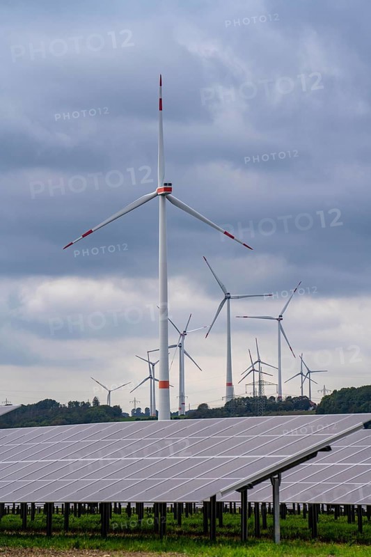 Wind farm and large-scale photovoltaic system, north-east of Bad Wünnenberg, near the village of Elisenhof, on the A44 motorway, North Rhine-Westphalia, Germany, Europe