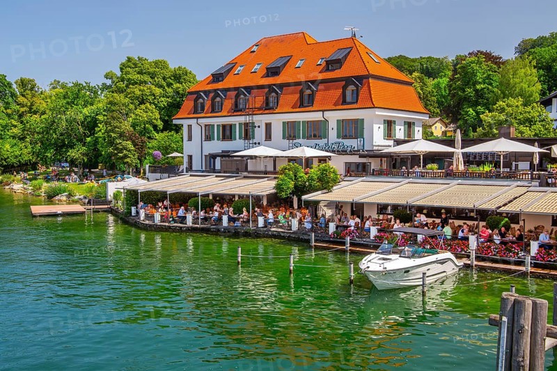 Waterfront with restaurant terrace of the Strandhotel, Berg, Lake Starnberg, Bavarian Alpine foothills, Upper Bavaria, Bavaria, Germany, Europe
