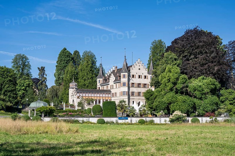 The historic Seeburg Castle with integrated catering and event location in Seeburgpark on the Swiss shore of Lake Constance, Kreuzlingen, Canton Thurgau, Switzerland, Europe