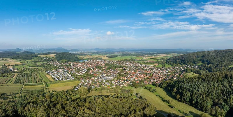 Aerial view, panorama of the municipality of Steißlingen, on the horizon the Hegau mountains, district of Constance, Baden-Württemberg, Germany, Europe
