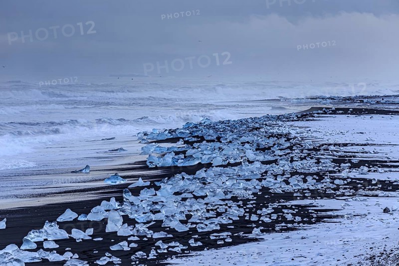 Ice floes on the beach, snowy, waves, sea, clouds, winter, Diamond Beach, Breidamerkursandur, Jökulsarlon, Iceland, Europe