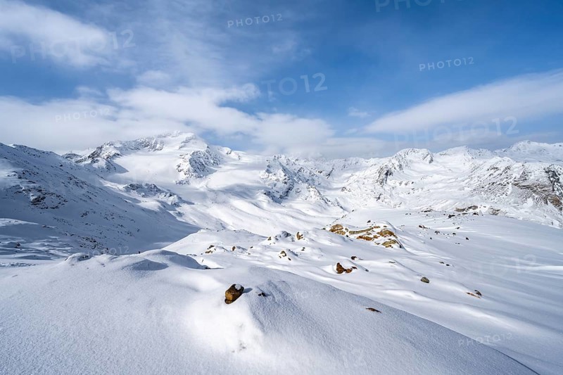 Snow-covered mountain landscape, mountain peak Monte Cevedale and glacier Zufallferner and Fürkeleferner, Ortler Alps, Vinschgau, Italy, Europe