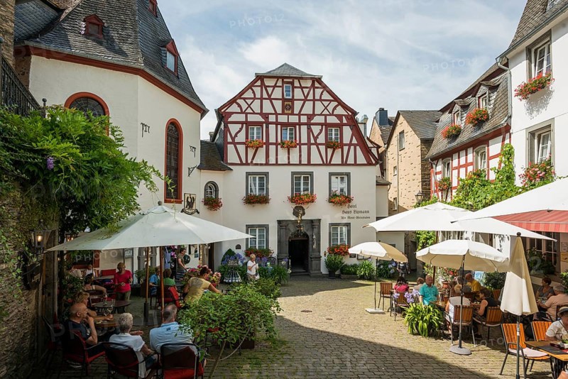 Picturesque village with half-timbered houses, Beilstein, Moselle, Rhineland-Palatinate, Germany, Europe