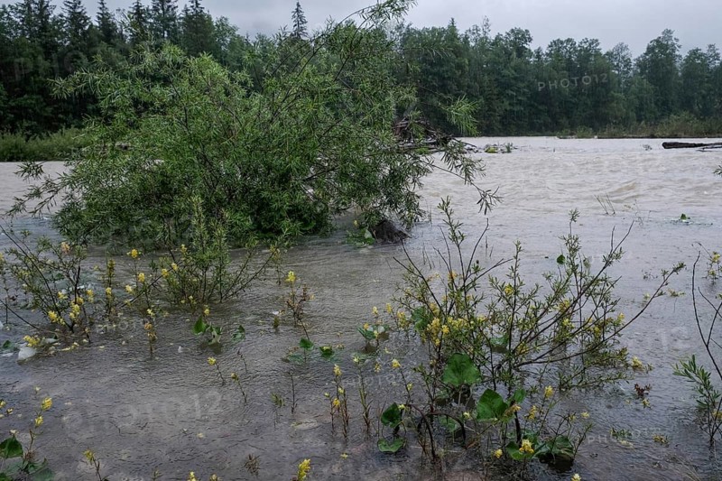 Flood, continuous rain, river, rain, flooding, Upper Bavaria, force of nature, climate, climate change, environment, river bank, storm, disaster, Isar, Lenggries, Bavaria, Germany, Europe
