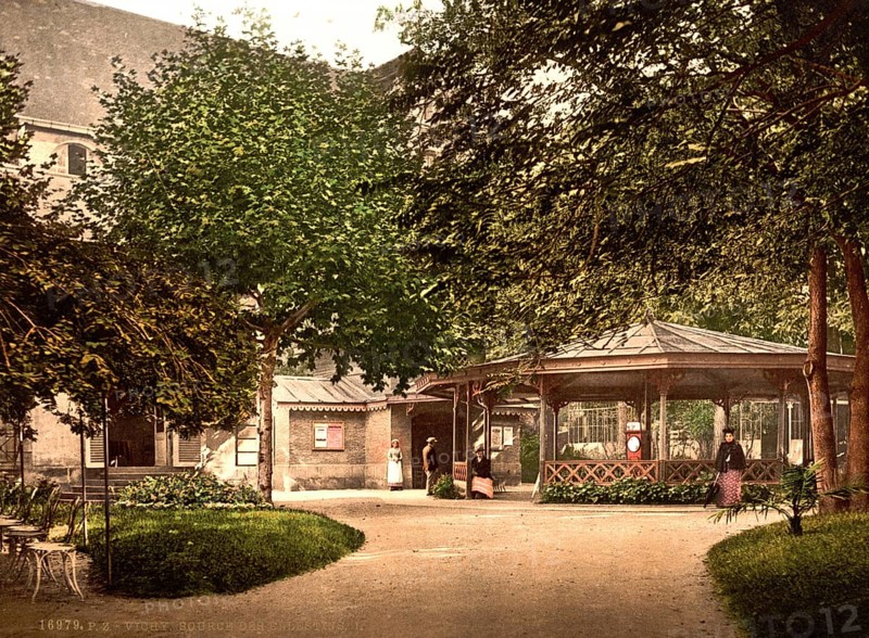 Spring of the Celestins, cold spring with 22 degrees, Vichy, Auvergne-Rhône-Alpes, France, ca 1890, Historical, digitally restored reproduction from a 19th century original, Record date not stated, Europe