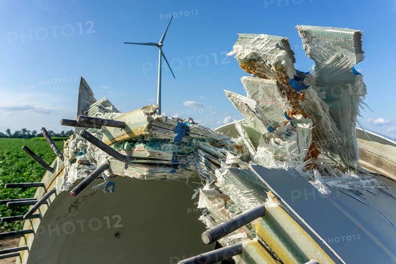 Close-up of a dismantled blade of a 23-year-old wind turbine, it consists of a mix of materials, glass fibre reinforced material, GRP, composites, CFRP, carbon fibres, balsa wood, 90 % of a wind turbine can be fully recycled, a recycling concept for the rotor blades is being worked on, a part is reused in cement production, Germany, Europe