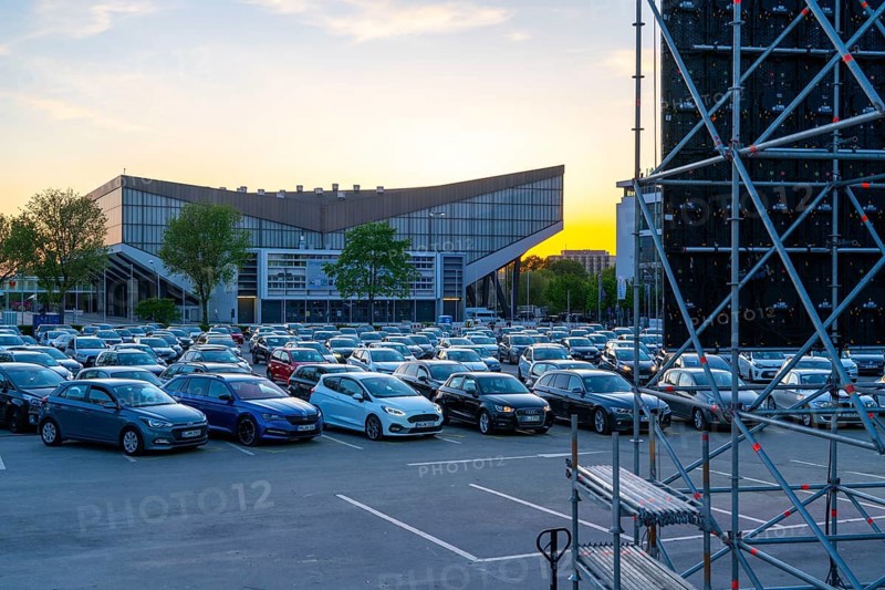 Temporary drive-in cinema, in the car park in front of Messe Essen, Grugahalle, large LED screen, in the Rüttenscheid district, effects of the corona crisis in Germany