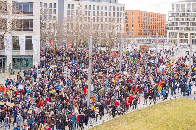 160 organisations and initiatives demonstrated against the right in Dresden on Saturday. Around 10, 000 participants marched from Theaterplatz in front of the Semper Opera House through the city centre, Dresden, Saxony, Germany, Europe