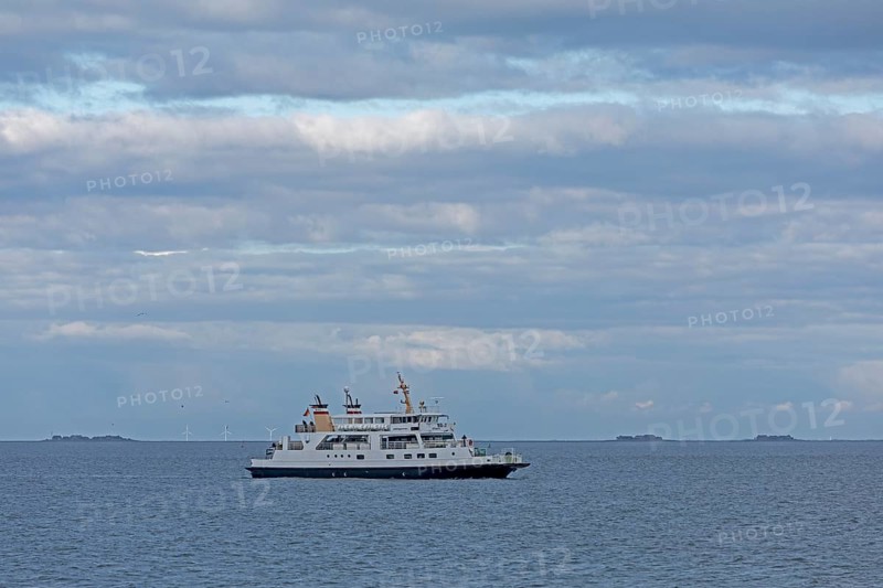 Ferry off Hallig Langeneß, North Frisia, Schleswig-Holstein, Germany, Europe