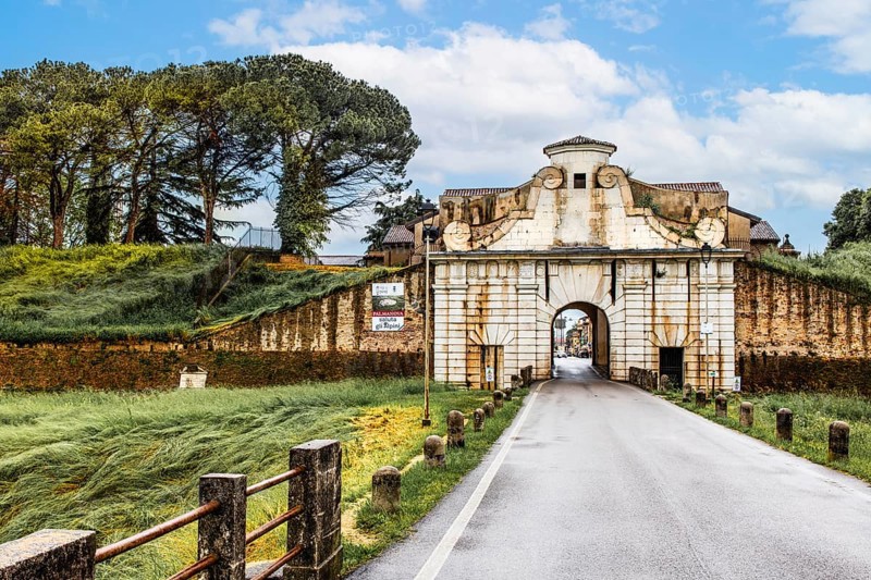 Porta Aquileia, one of the three city gates, planned city with a star-shaped layout, Palmanova, Unesco World Heritage Site, Friuli, Italy, Palmanova, Friuli, Italy, Europe