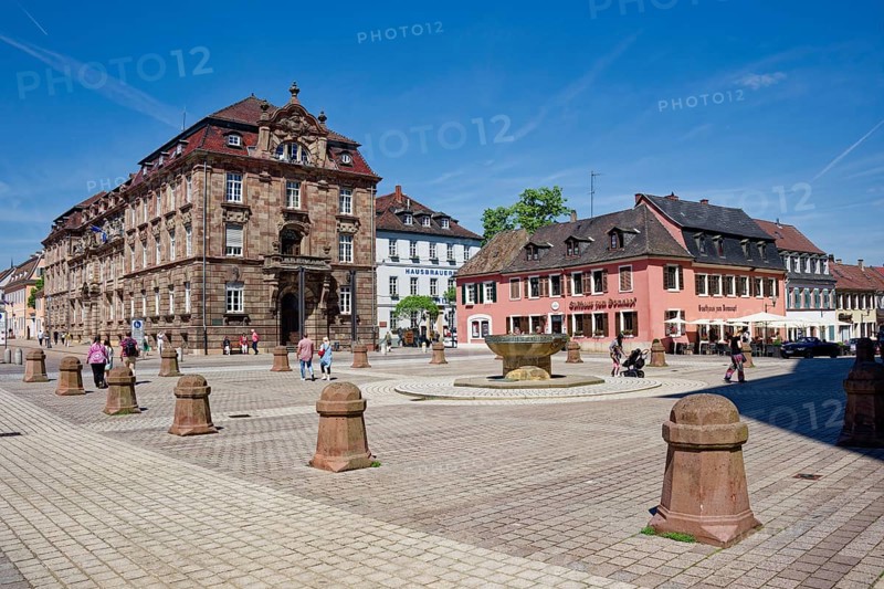 Speyer Cathedral Square with the town hall, Speyer, Rhineland-Palatinate, Germany, Europe