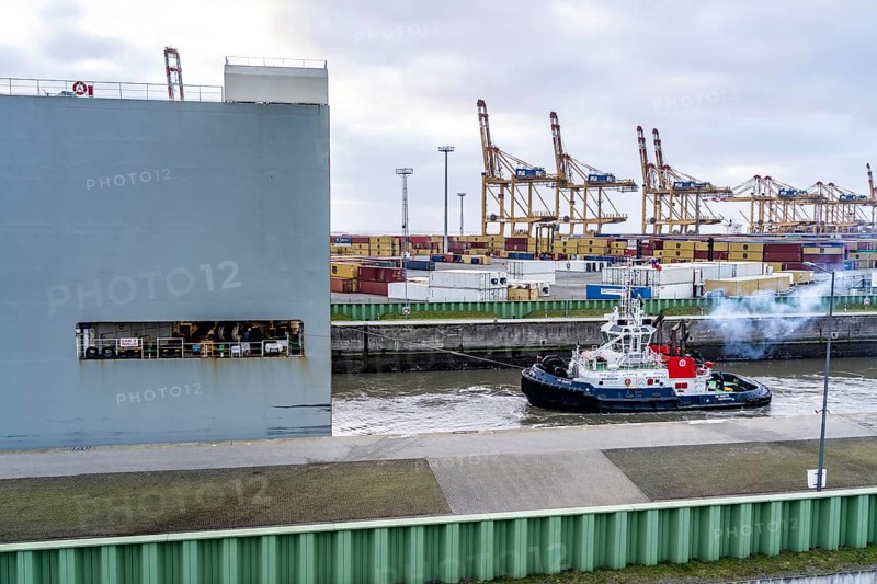 North lock in the overseas port of Bremerhaven, the vehicle transporter Durban Highway, under the flag of Panama, can load around 600 cars, discharges from the harbour, from the Bremerhaven car terminal, loaded with new cars, then heads for the Suez Canal, Eurogate Container Terminal, Bremen, Germany, Europe