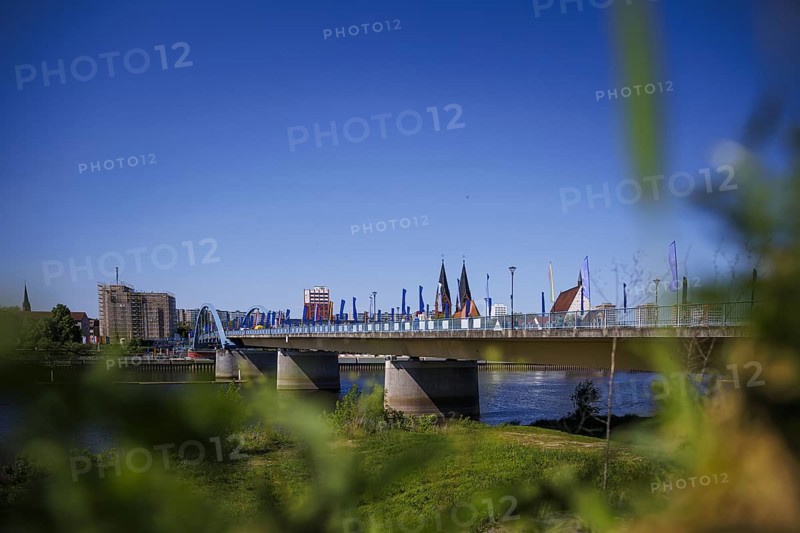 View of the Europabrücke bridge between Frankfurt an der Oder and Slubice. Slubice, 01.05.2024