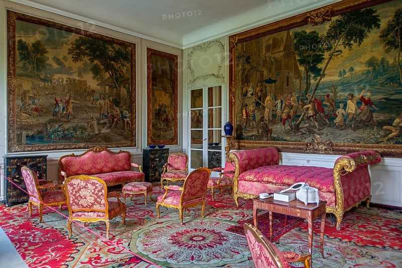 Epinoy Room in Regency style and Brussels tapestries at Château de Bel?il, Baroque castle in Beloeil, province of Hainaut, Wallonia, Belgium, Europe