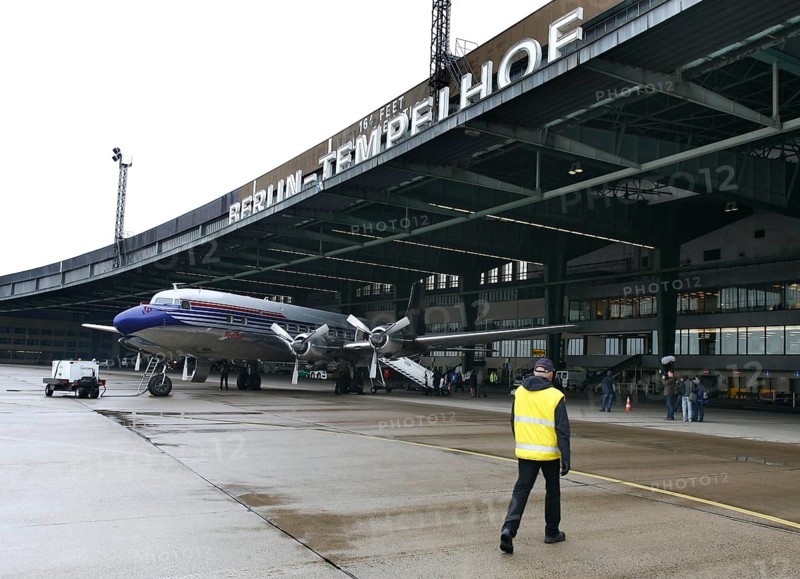 Aircraft at Tempelhof Airport, 1 day in front of the closure of flight operations, Berlin, 29 October 2008, Berlin, Berlin, Germany, Europe