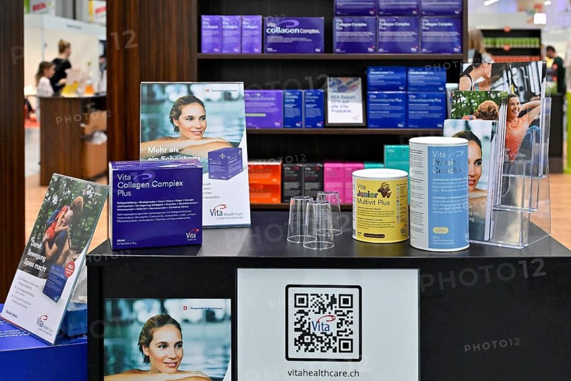 Sales shelf food supplement Vita Collagen Complex Plus