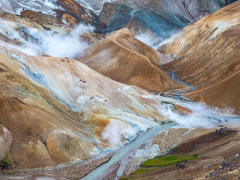 Steaming hot springs and colourful rhyolite mountains, Hveradalir geothermal area, Kerlingarfjöll, Icelandic highlands, Iceland, Europe
