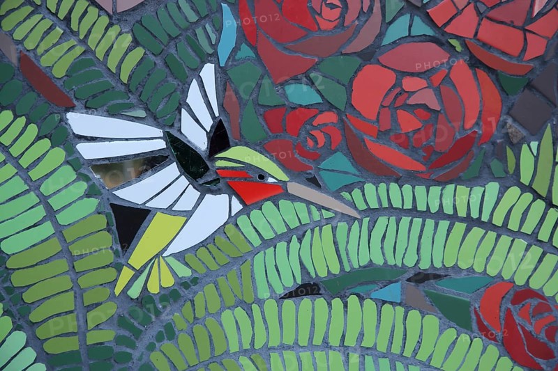 Wall mosaic with hummingbird by Isidora Paz López 2019, one, bird figure, flight, green, flower figures, handicrafts, tiles, tiles, Lopez, rock staircase, bird staircase, Pirmasens, Palatinate Forest, Rhineland-Palatinate, Germany, Europe
