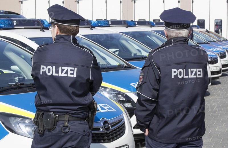 New radio patrol cars at the police station in Potsdam, 14/03/2016