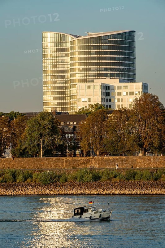 Skyline of Düsseldorf on the Rhine, B1, Bennigsen Platz 1 building, behind the Sky Office office building, Düsseldorf, North Rhine-Westphalia, Germany, Europe