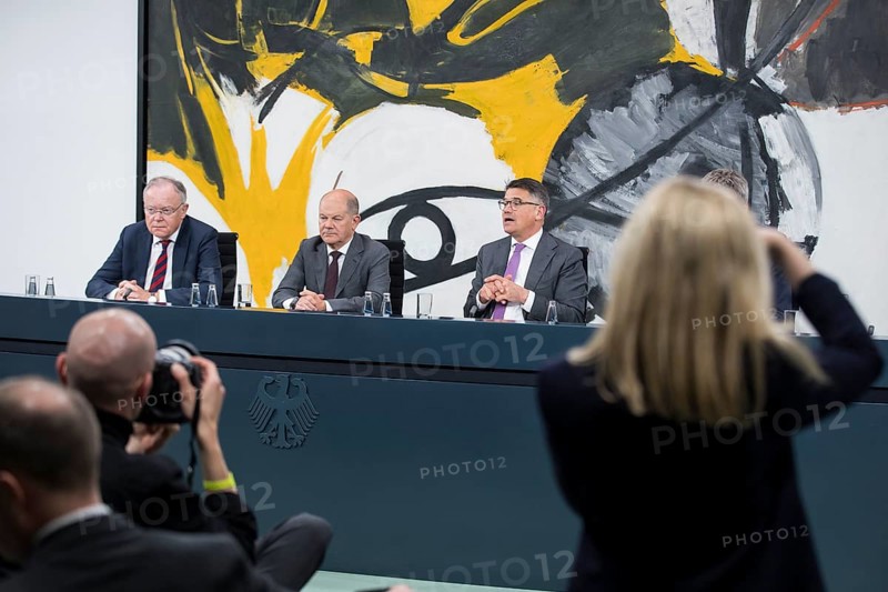 Stephan Weil (Minister President of Lower Saxony, SPD), Olaf Scholz (Federal Chancellor of the Federal Republic of Germany, SPD) and Boris Rhein (Minister President of Hesse, CDU) at a press conference after the Minister Presidents' Conference with the heads of government of the federal states at the Federal Chancellery, Berlin, 20 June 2024