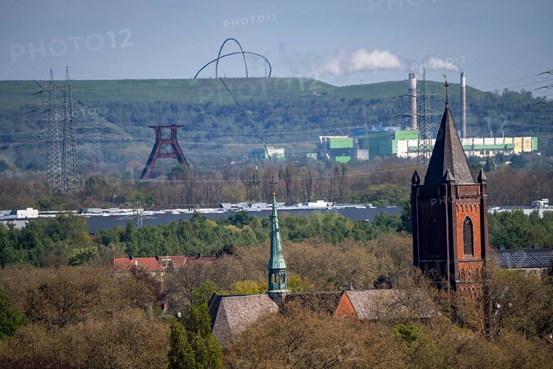 View over Gelsenkirchen to Herne, headframe of former Pluto colliery, Hoheward spoil tip, North Rhine-Westphalia, Germany, Europe
